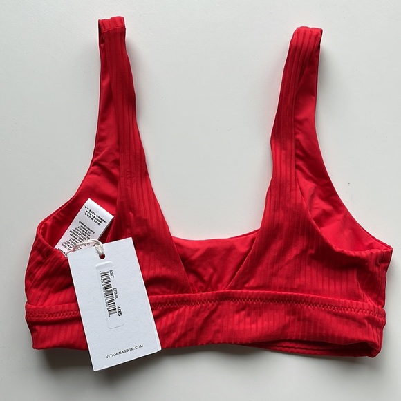 NWT Vitamin A Sienna scoopneck bikini swim top red 4/XS  6/S Plunge V bralette - Picture 6 of 11